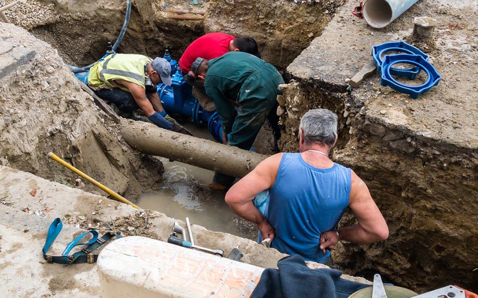 société de débouchage canalisation Paris 8